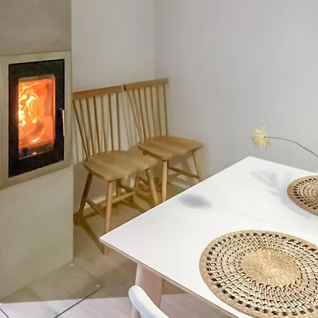 Casa vacanze 3 Bedroom Lovely In Hebnes