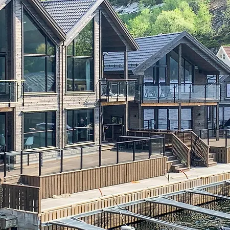 Amazing In With House Sea View