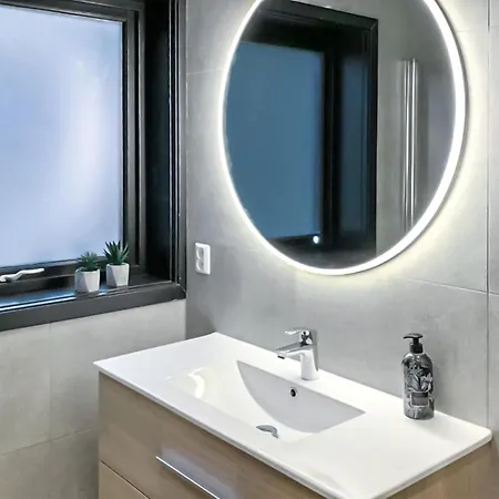 3 Bedroom Lovely In Hebnes