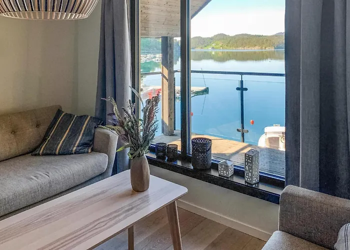 3 Bedroom Lovely In Ferienhaus